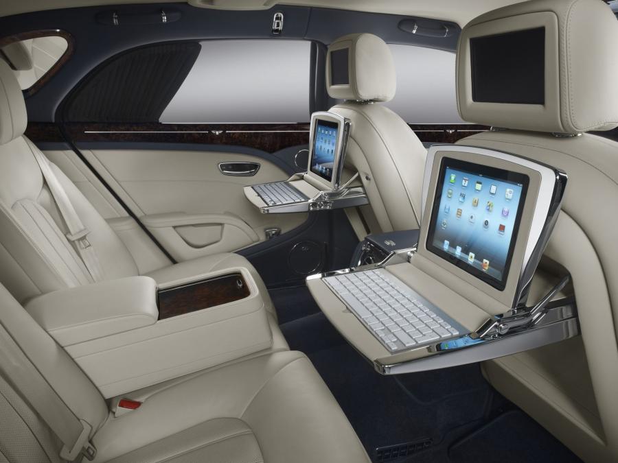  Bentley Mulsanne The Ultimate Grand Tourer 2013 года  (UK) (фото 20 из 23)